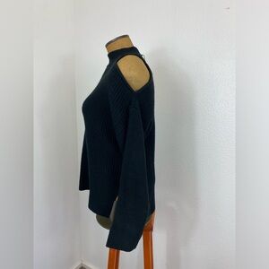 Sanctuary Women’s Cut Out Sweater Black Small Peek Shoulder Mock Side Slits New